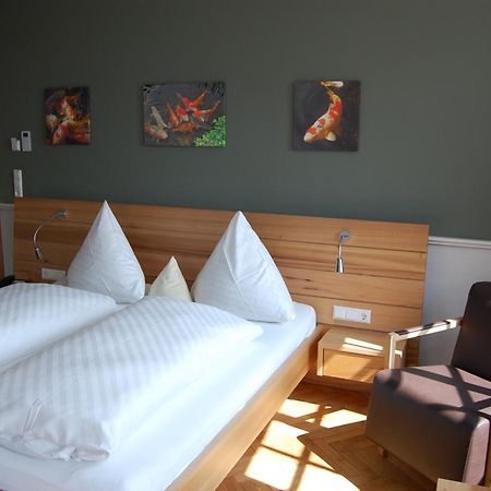 Hotel Der Loewen Hagnau am Bodensee Chambre photo