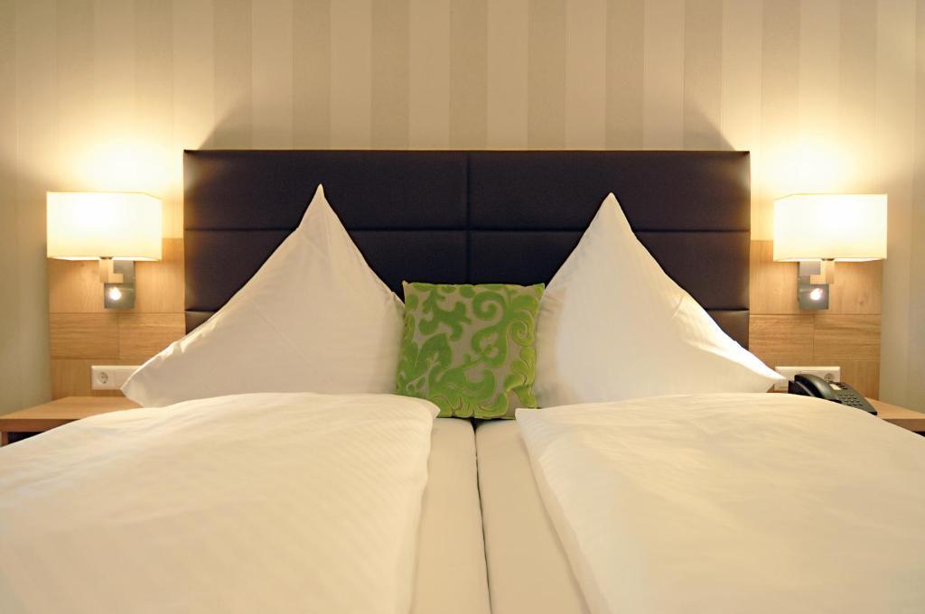 Hotel Der Loewen Hagnau am Bodensee Chambre photo