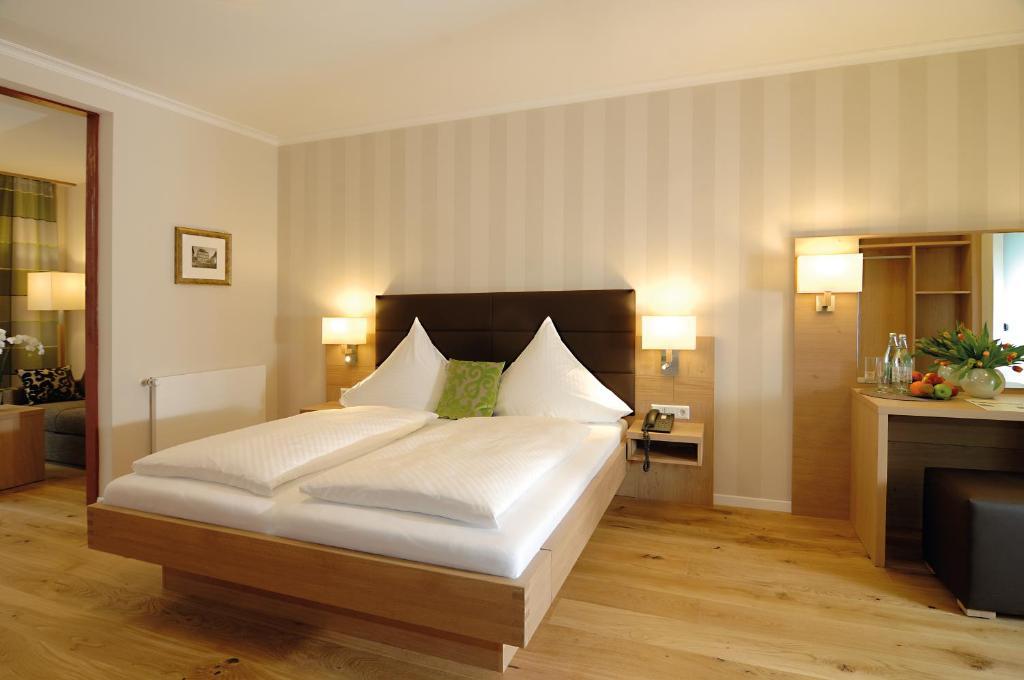 Hotel Der Loewen Hagnau am Bodensee Chambre photo